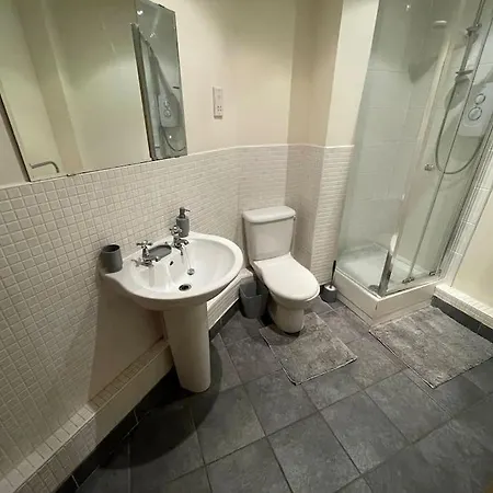 Luxe In Leeds *