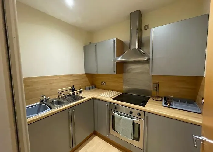 Luxe In Leeds (West Yorkshire)