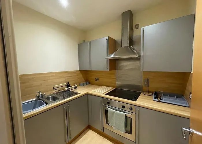 Luxe In Leeds (West Yorkshire)